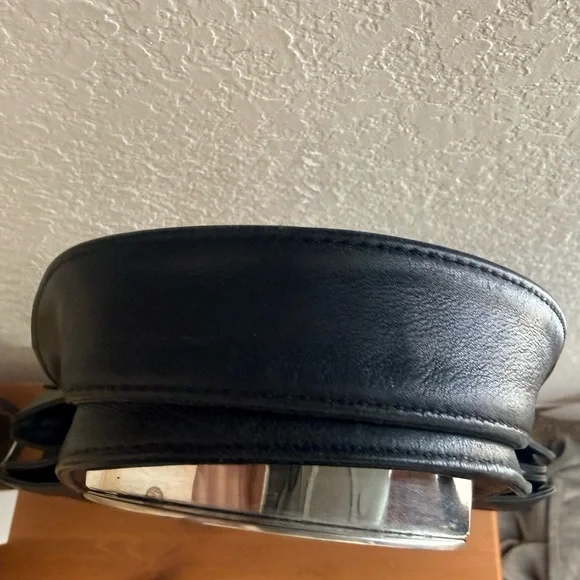 CHANEL Vintage CC Shoulder Bag Large Black Leather with ID Card & COA VGC - Picture 3 of 16